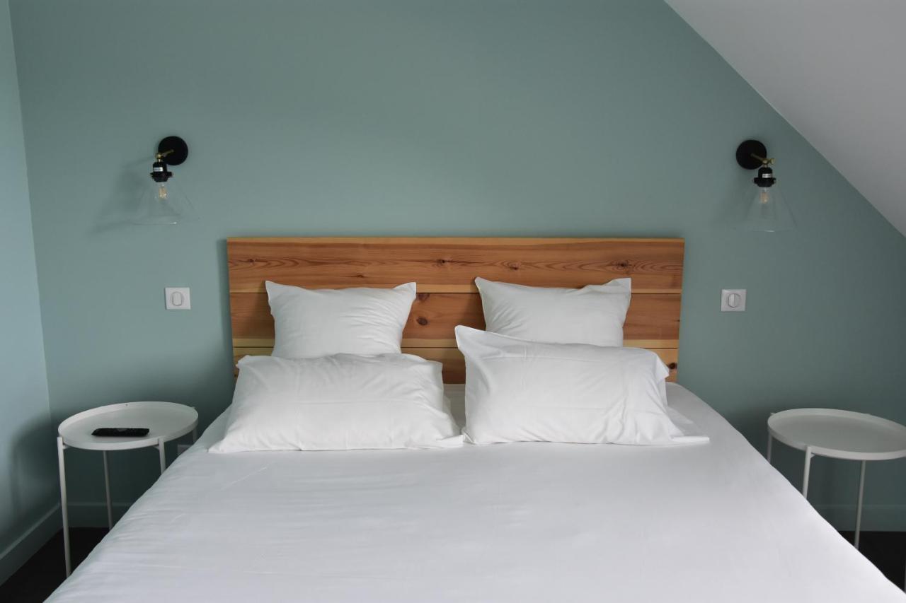 Hotel Domaine Du Lac Chambon Murol Ngoại thất bức ảnh